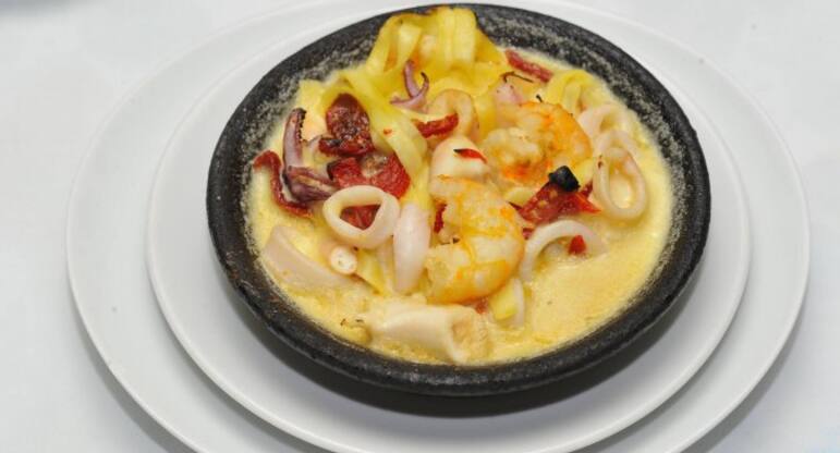 Mavra Restaurant Bostanli Izmir